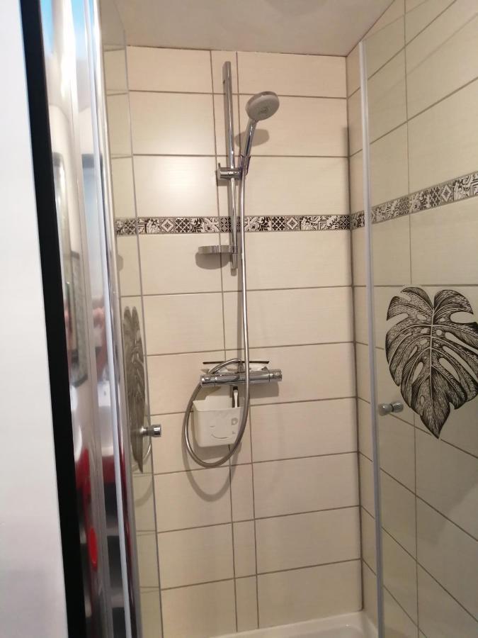 לינה וארוחת בוקר Vendrennes Chez Florymarysol מראה חיצוני תמונה